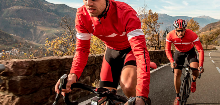 Cómo evitar el dolor de cuello cuando vas en bicicleta